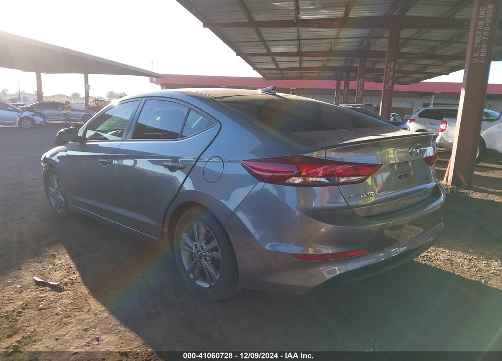2018 HYUNDAI ELANTRA SEL VIN: 5NPD84LF5JH249710