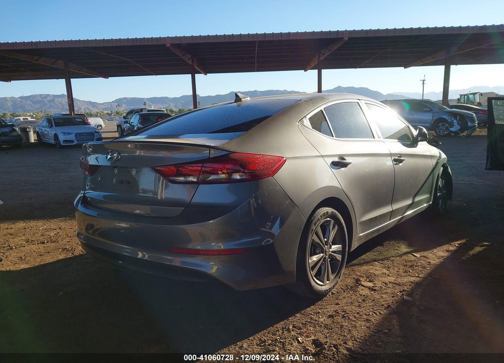 2018 HYUNDAI ELANTRA SEL VIN: 5NPD84LF5JH249710