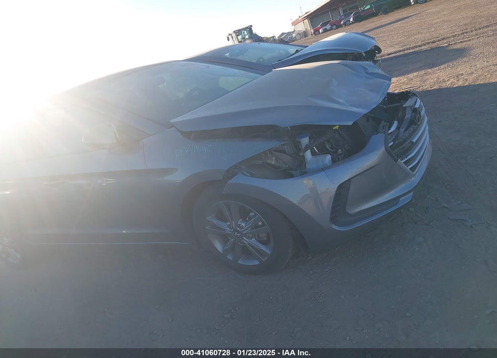 2018 HYUNDAI ELANTRA SEL VIN: 5NPD84LF5JH249710