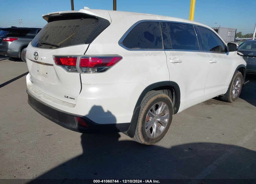 2015 TOYOTA HIGHLANDER LE PLUS V6 VIN: 5TDBKRFH2FS168118
