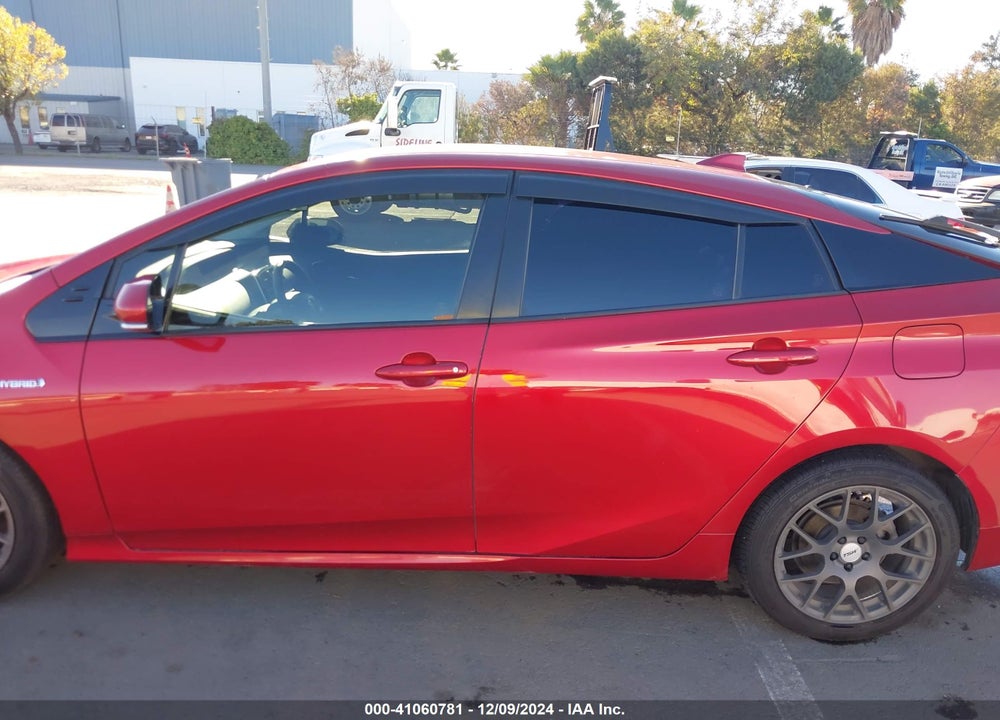 2016 TOYOTA PRIUS VIN: JTDKARFU5G3500183