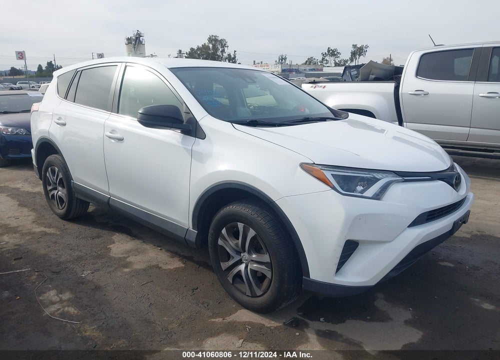 2018 TOYOTA RAV4 LE VIN: JTMZFREV4JJ197975