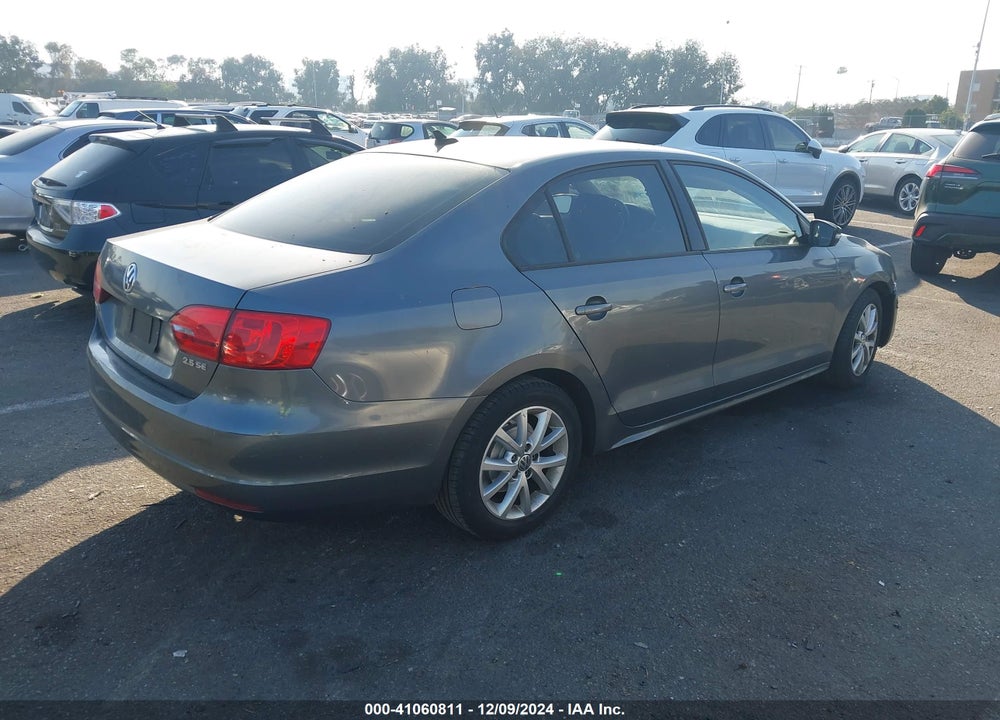 2012 VOLKSWAGEN JETTA 2.5L SE VIN: 3VWBP7AJ6CM324279