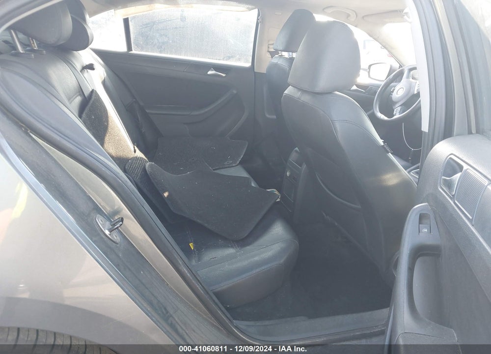 2012 VOLKSWAGEN JETTA 2.5L SE VIN: 3VWBP7AJ6CM324279
