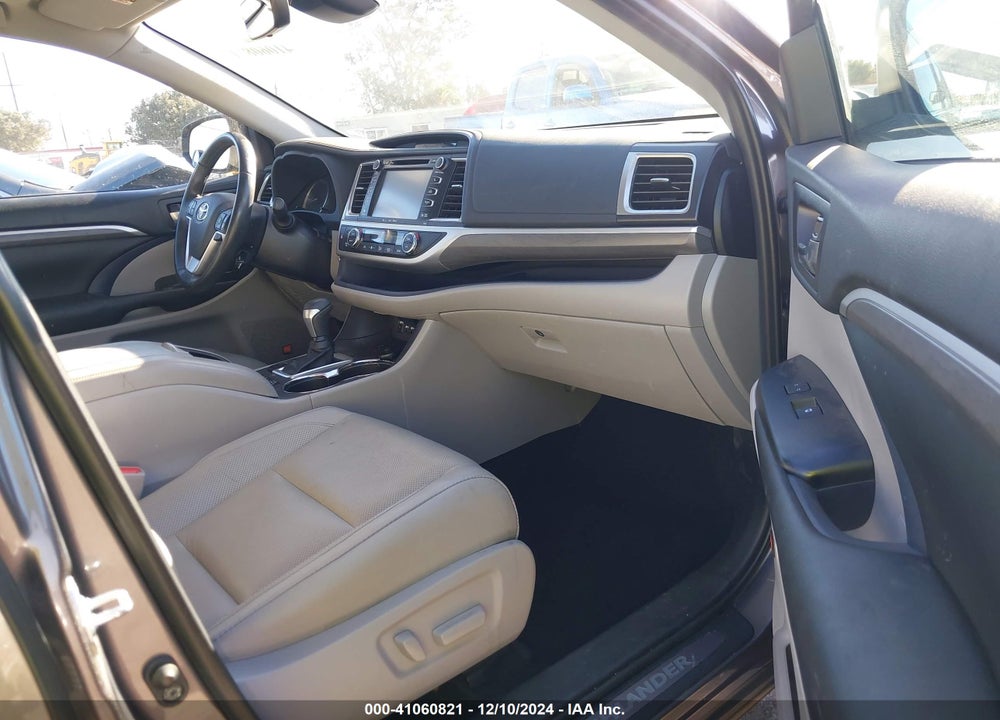 2019 TOYOTA HIGHLANDER LIMITED VIN: 5TDDZRFH3KS970983