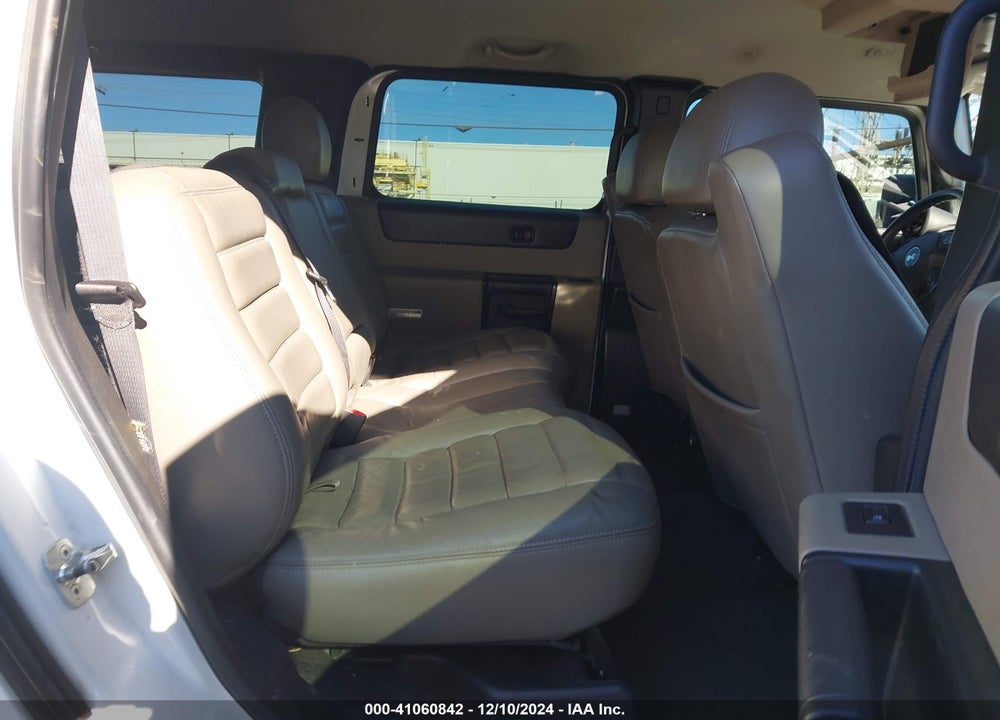2006 HUMMER H2 SUV VIN: 5GRGN23UX6H122223