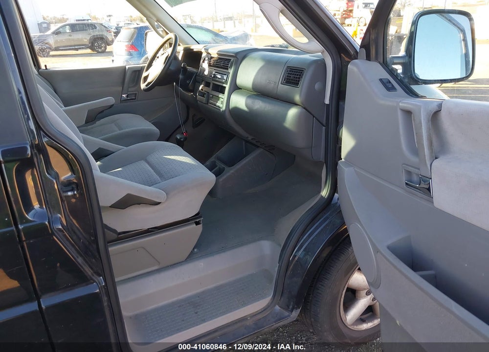2003 VOLKSWAGEN EUROVAN MV VIN: WV2MB47043H038315
