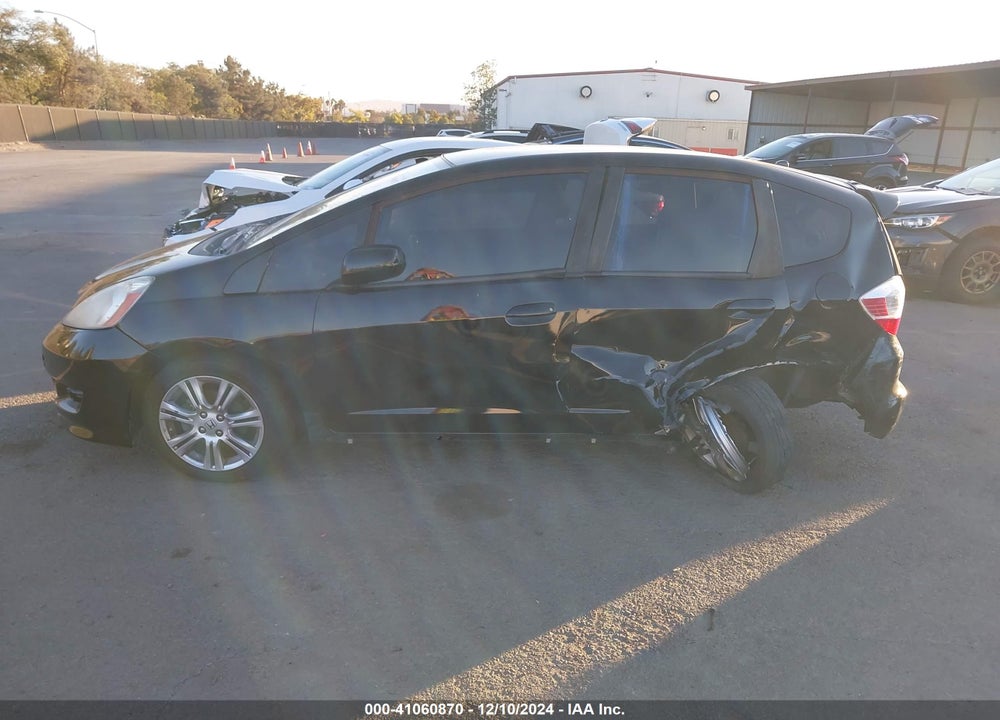 2009 HONDA FIT SPORT VIN: JHMGE884X9S027891