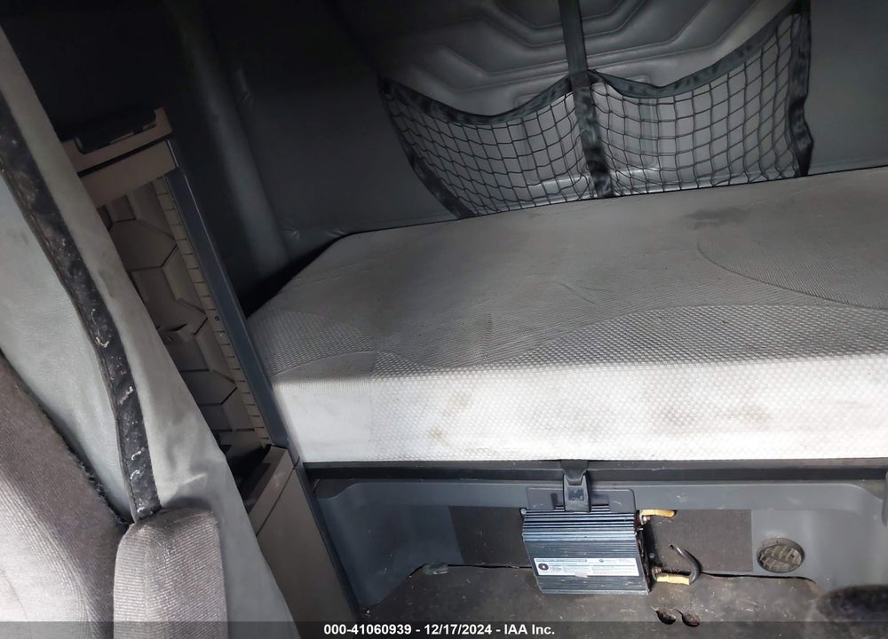 2016 FREIGHTLINER CASCADIA 125 VIN: 3AKJGLD59GSHV4496