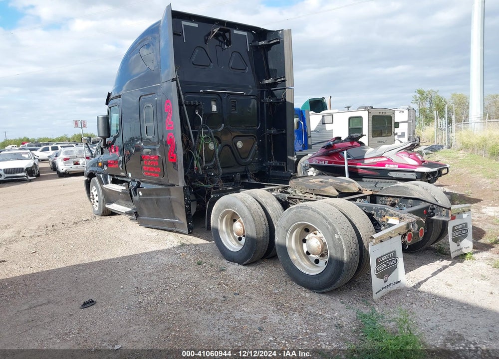 2017 FREIGHTLINER CASCADIA 125 VIN: 3AKJGLDR5HSHU4133