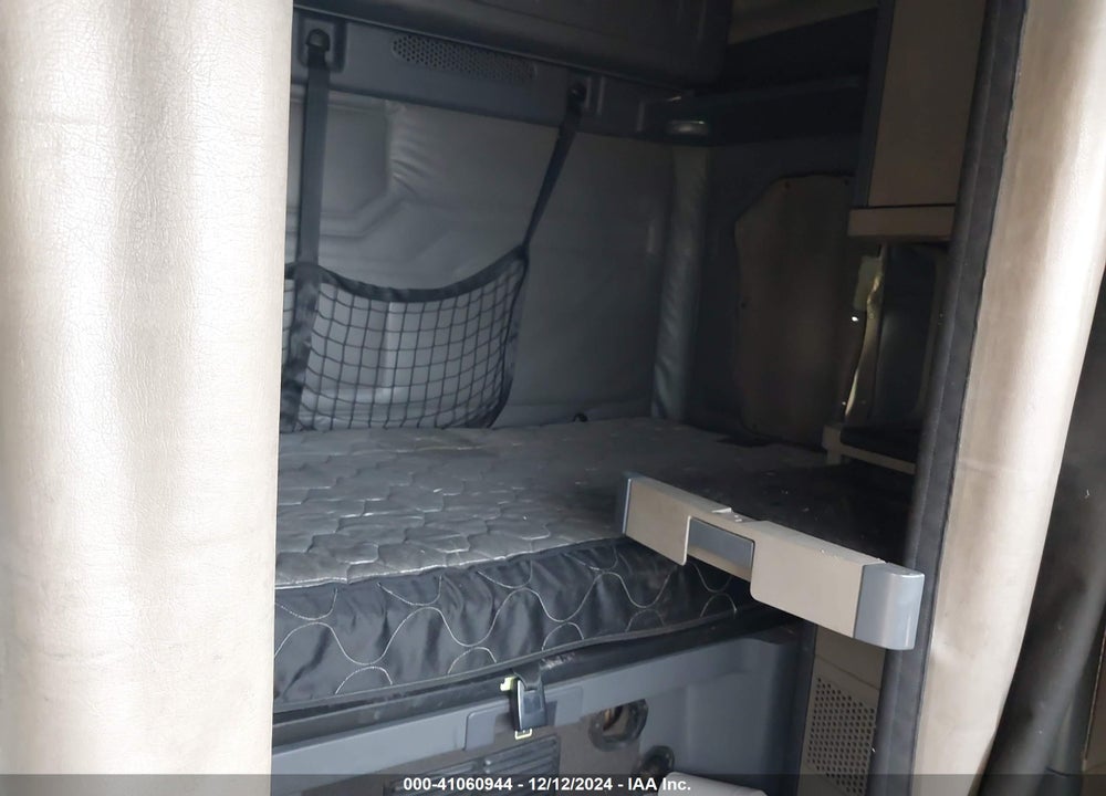 2017 FREIGHTLINER CASCADIA 125 VIN: 3AKJGLDR5HSHU4133