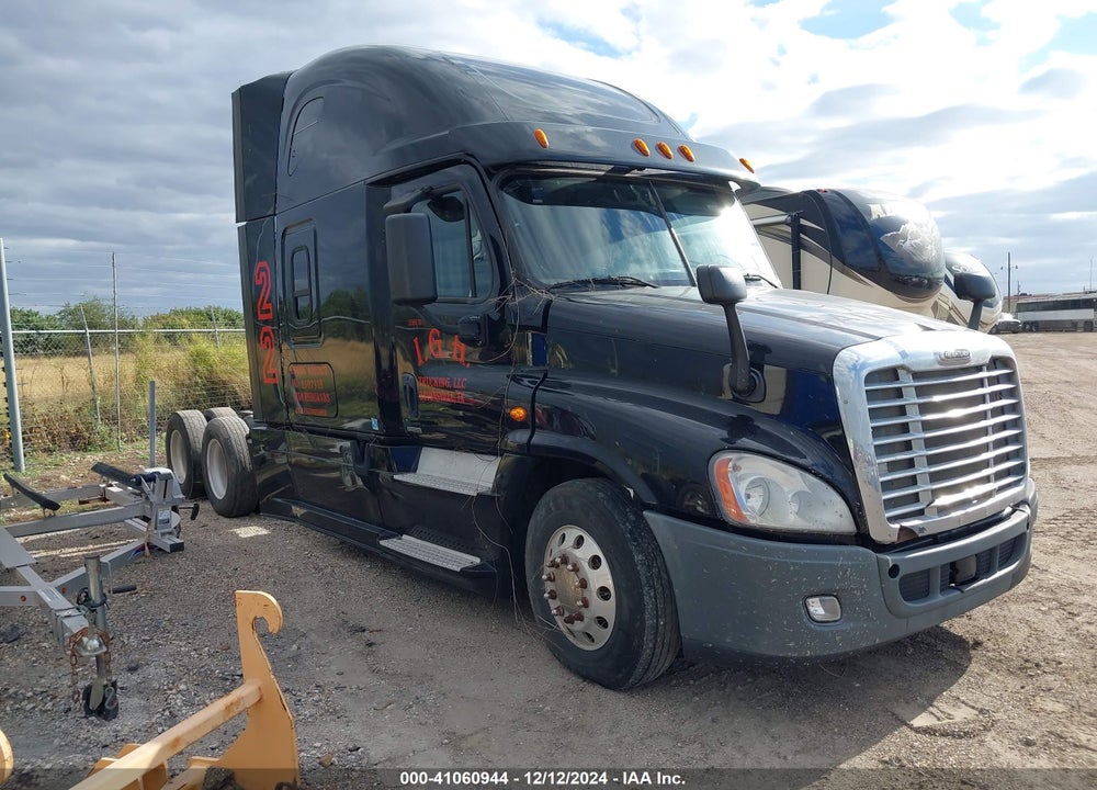 2017 FREIGHTLINER CASCADIA 125 VIN: 3AKJGLDR5HSHU4133