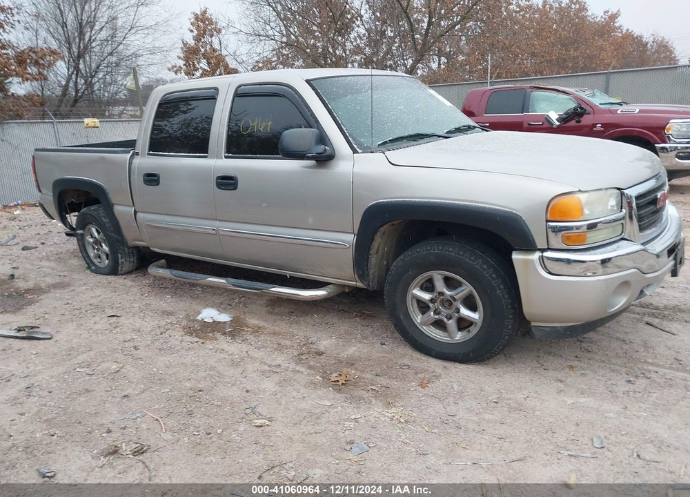 2005 GMC SIERRA 1500 SLE VIN: 2GTEK13T451203142