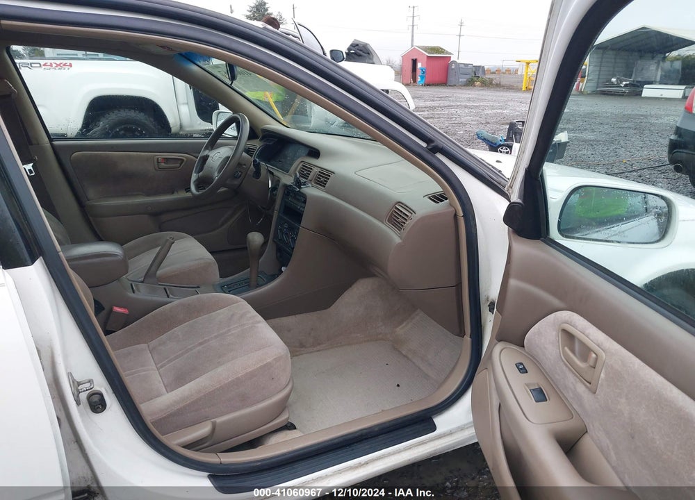 1998 TOYOTA CAMRY LE V6 VIN: JT2BF22K4W0141334