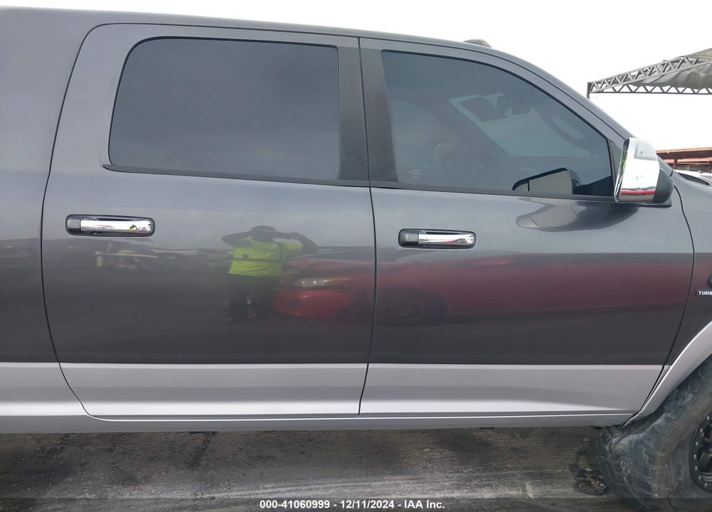 2016 RAM 2500 LAIE VIN: 3C6UR5NL5GG133468