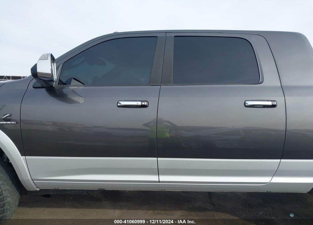 2016 RAM 2500 LAIE VIN: 3C6UR5NL5GG133468