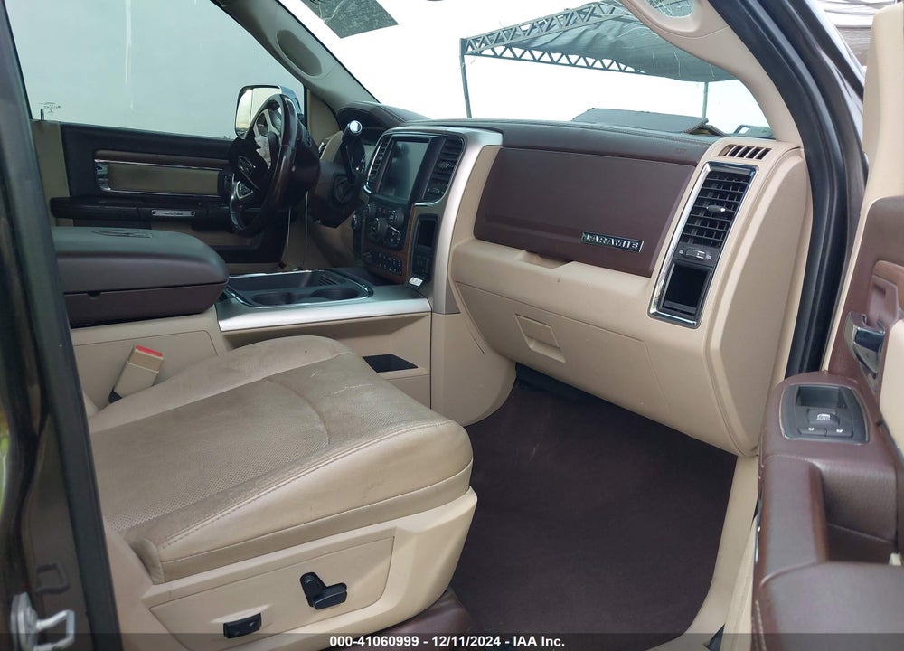 2016 RAM 2500 LAIE VIN: 3C6UR5NL5GG133468