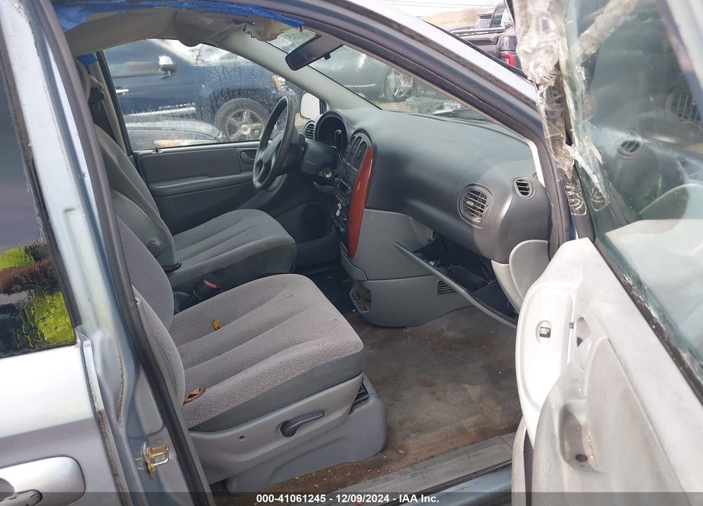 2006 CHRYSLER TOWN & COUNTRY VIN: 1A4GP45RX6B693112
