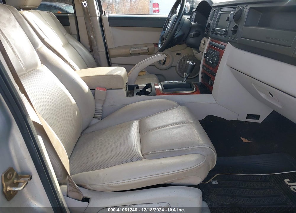 2006 JEEP COMMANDER VIN: 1J8HH58N56C233686
