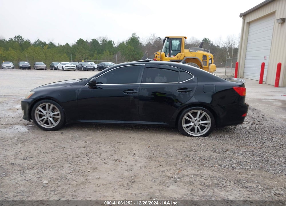 2007 LEXUS IS 350 VIN: JTHBE262275012032