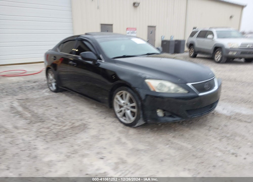 2007 LEXUS IS 350 VIN: JTHBE262275012032
