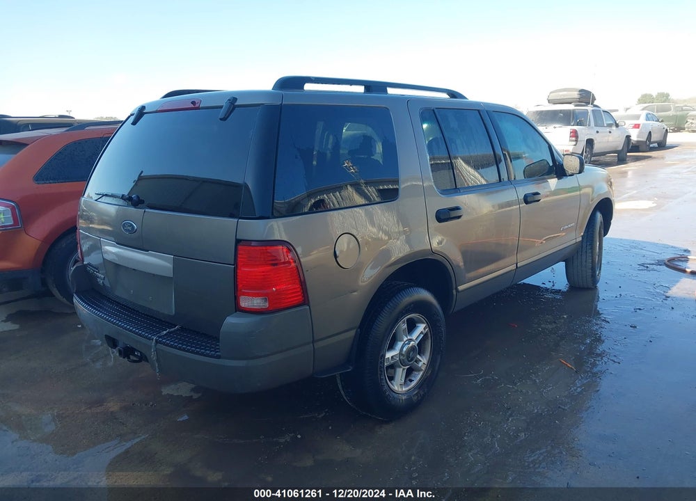 2002 FORD EXPLORER XLS VIN: 1FMZU62K02ZC77870
