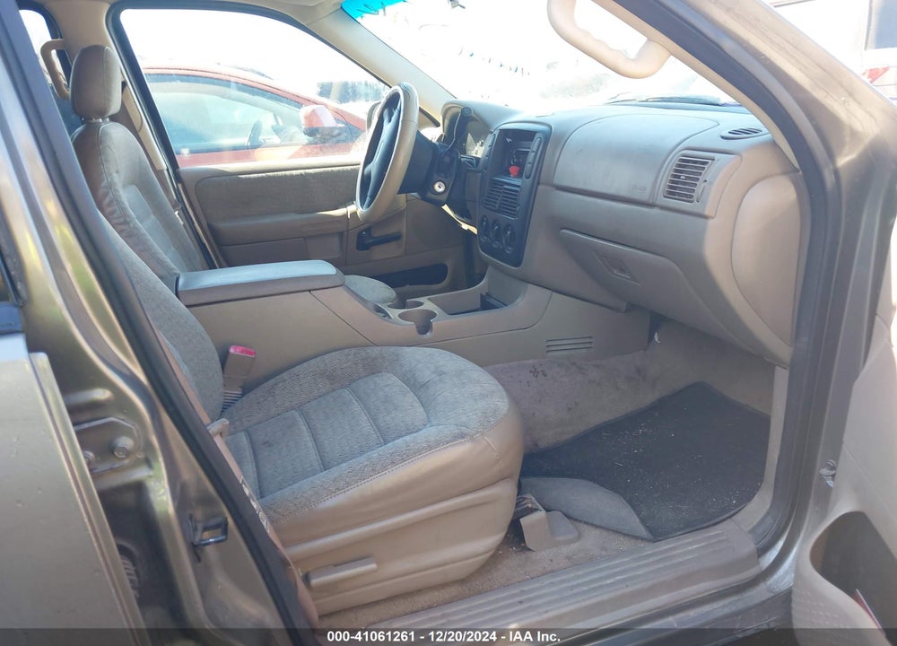 2002 FORD EXPLORER XLS VIN: 1FMZU62K02ZC77870