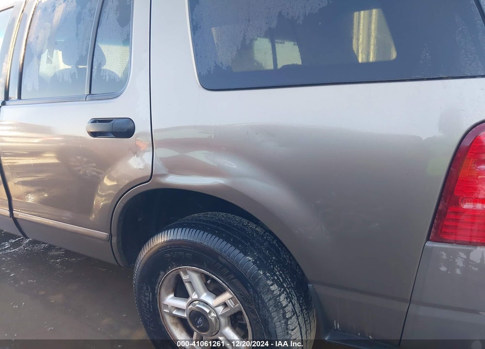 2002 FORD EXPLORER XLS VIN: 1FMZU62K02ZC77870