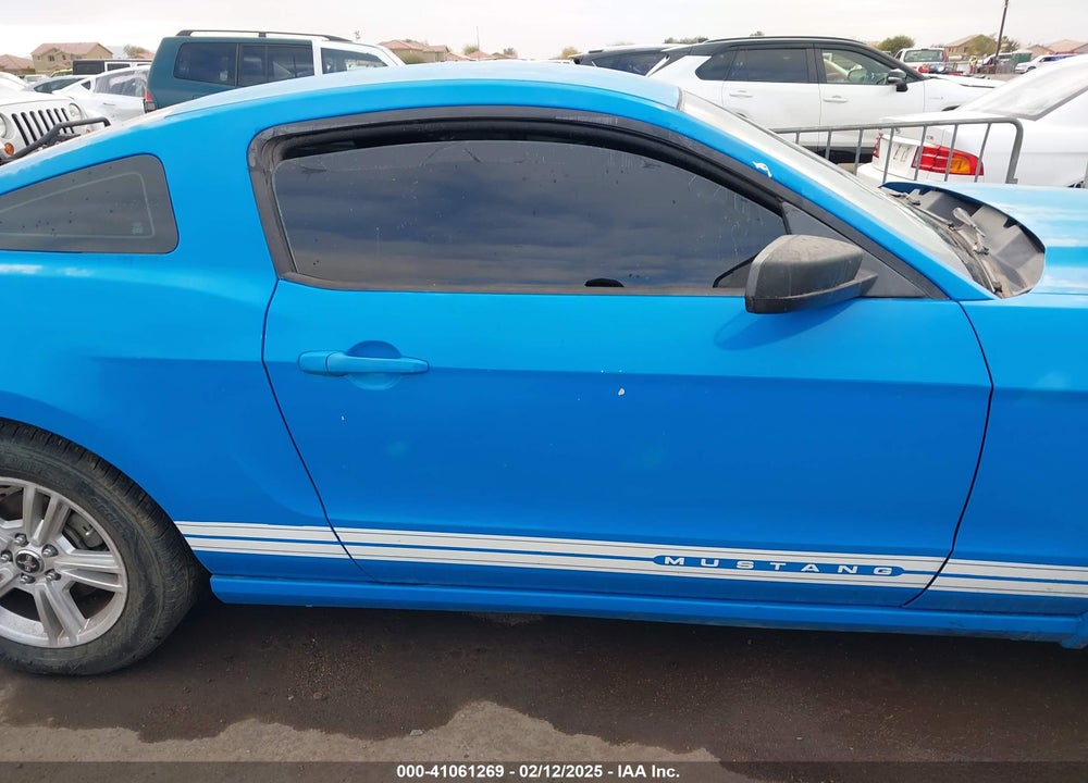 2013 FORD MUSTANG V6 VIN: 1ZVBP8AM5D5232037