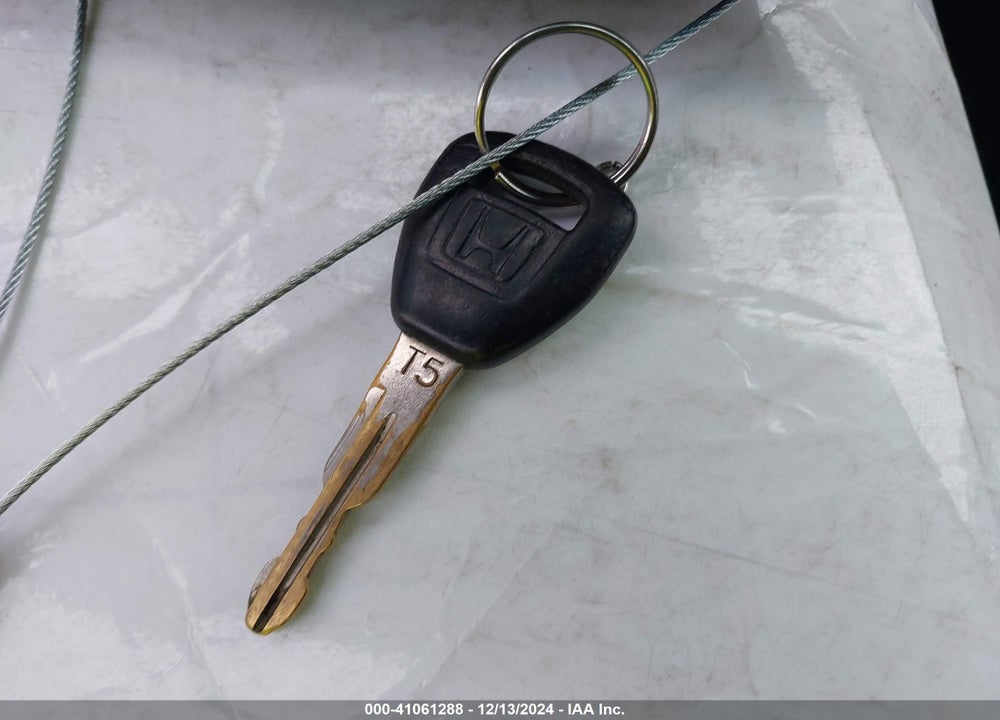 2001 HONDA ACCORD 3.0 EX VIN: 1HGCG22531A005011