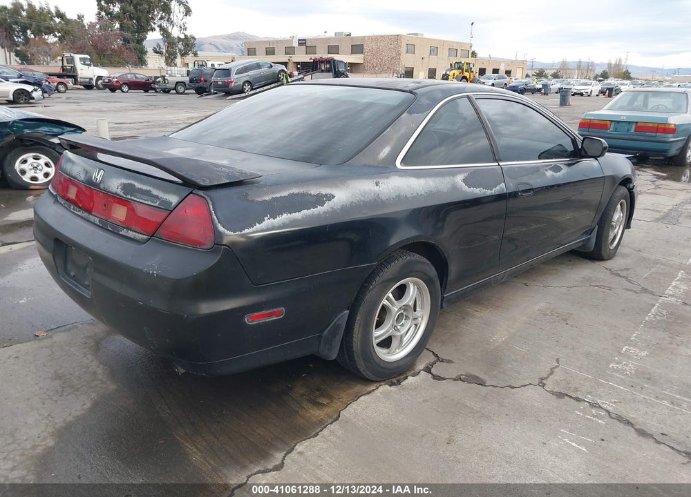 2001 HONDA ACCORD 3.0 EX VIN: 1HGCG22531A005011