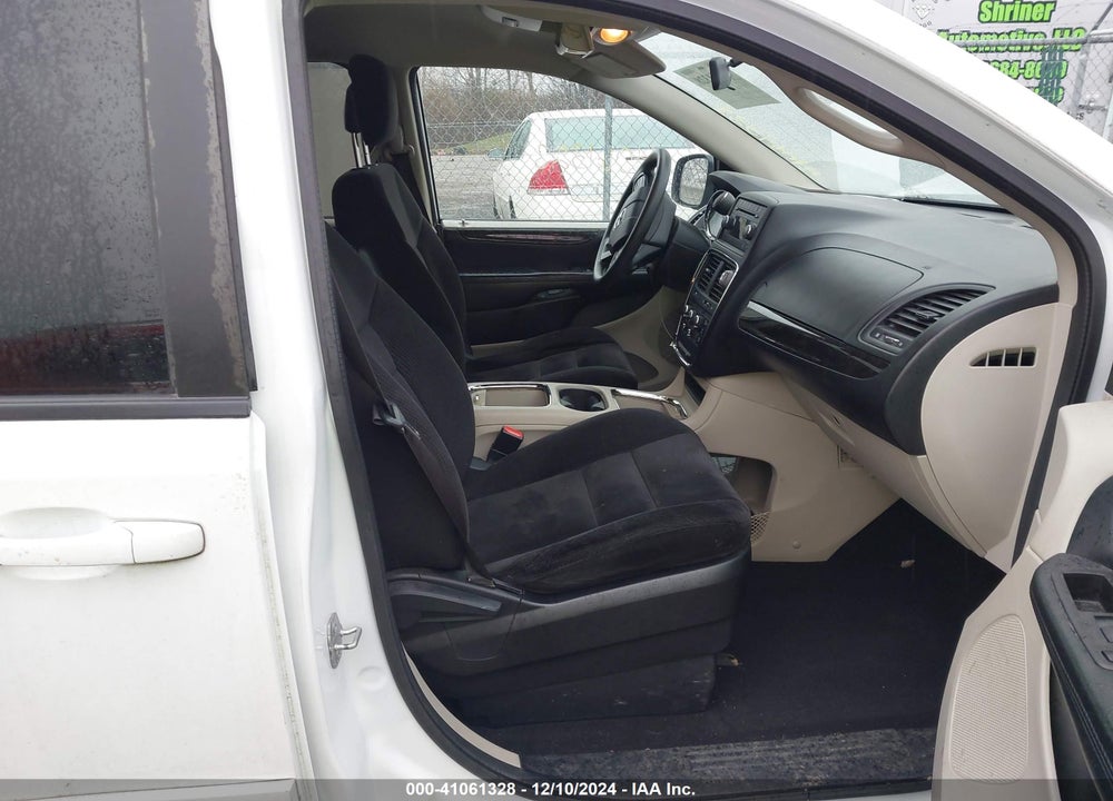 2014 DODGE GRAND CARAVAN SXT VIN: 2C4RDGCG4ER390692
