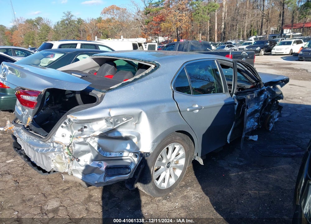 2018 TOYOTA CAMRY LE VIN: 4T1B11HK6JU650331