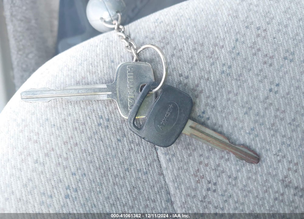2000 TOYOTA COROLLA CE VIN: 2T1BR12EXYC305276