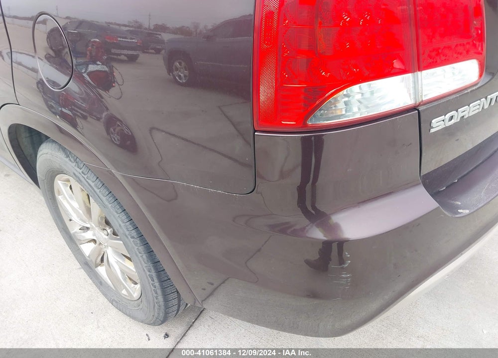 2011 KIA SORENTO SX V6 VIN: 5XYKW4A29BG132248