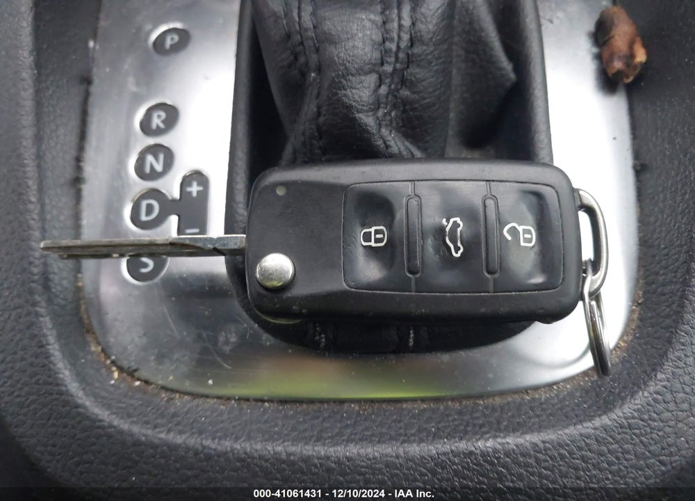 2014 VOLKSWAGEN JETTA VIN: 3VW2K7AJ0EM329849