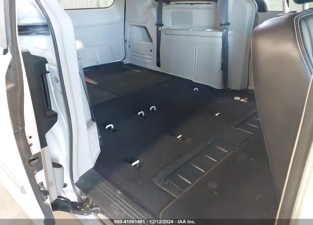 2016 CHRYSLER TOWN & COUNTRY TOURING-L ANNIVERSARY EDITION VIN: 2C4RC1CG3GR269400