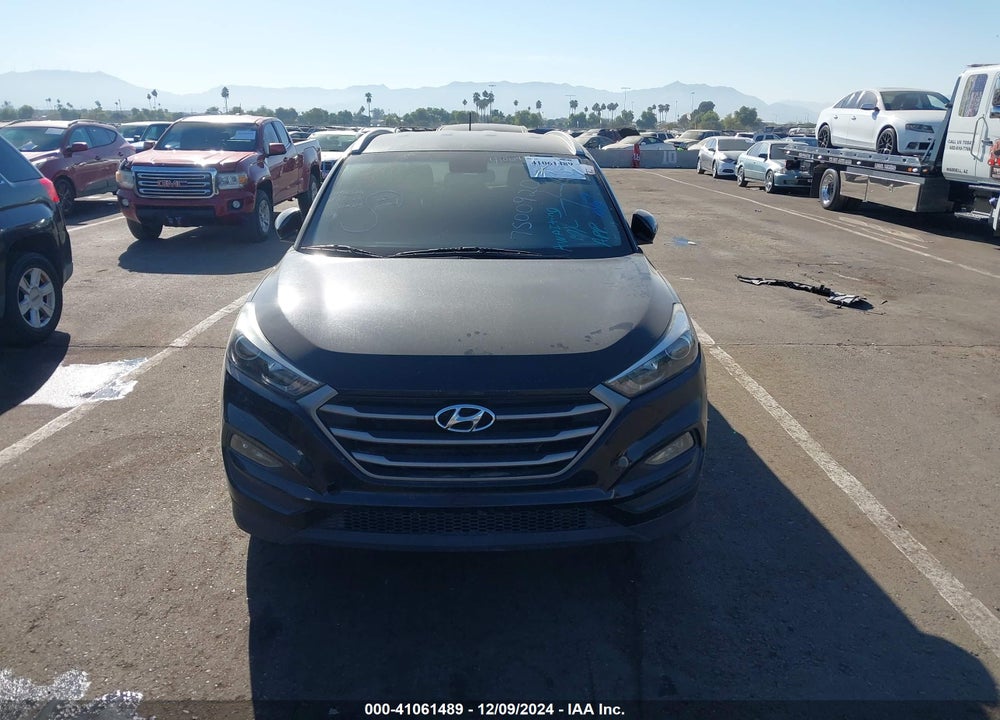 2016 HYUNDAI TUCSON SE VIN: KM8J33A49GU134213