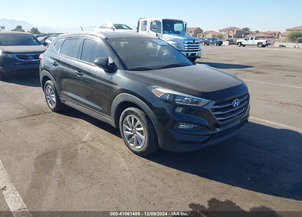 2016 HYUNDAI TUCSON SE VIN: KM8J33A49GU134213