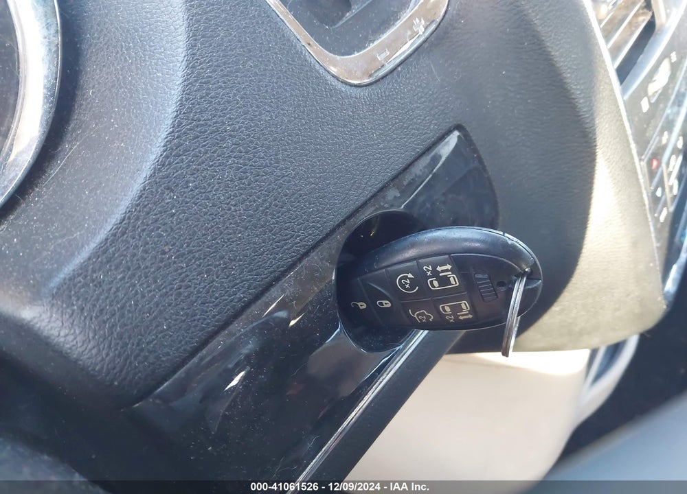 2014 CHRYSLER TOWN & COUNTRY VIN: 2C4RC1CG4ER248679