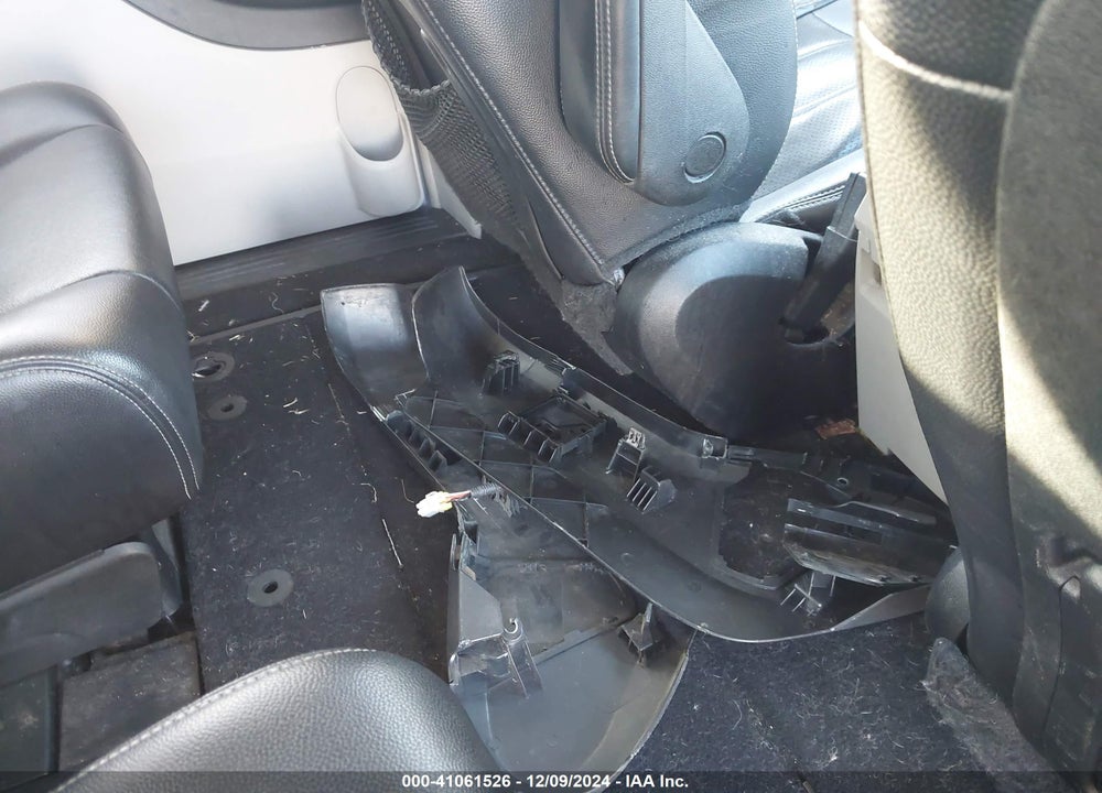 2014 CHRYSLER TOWN & COUNTRY VIN: 2C4RC1CG4ER248679