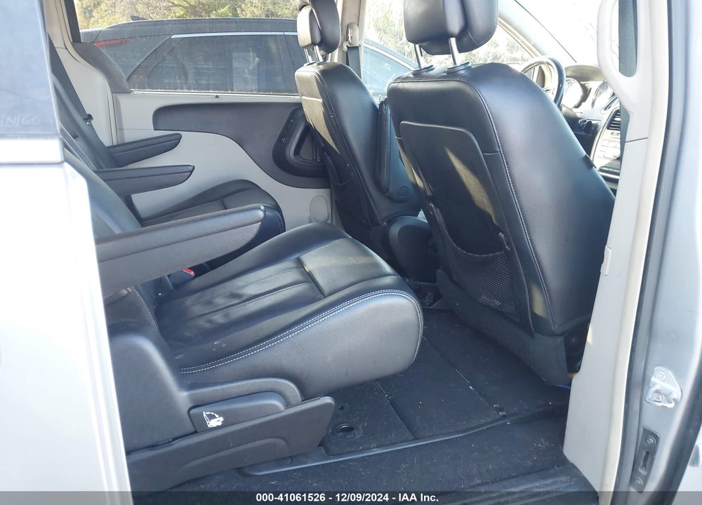 2014 CHRYSLER TOWN & COUNTRY VIN: 2C4RC1CG4ER248679