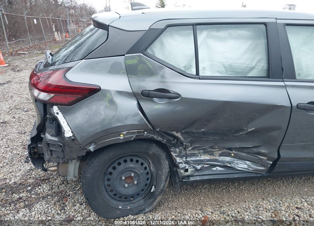 2022 NISSAN KICKS S XTRONIC CVT VIN: 3N1CP5BV8NL513153