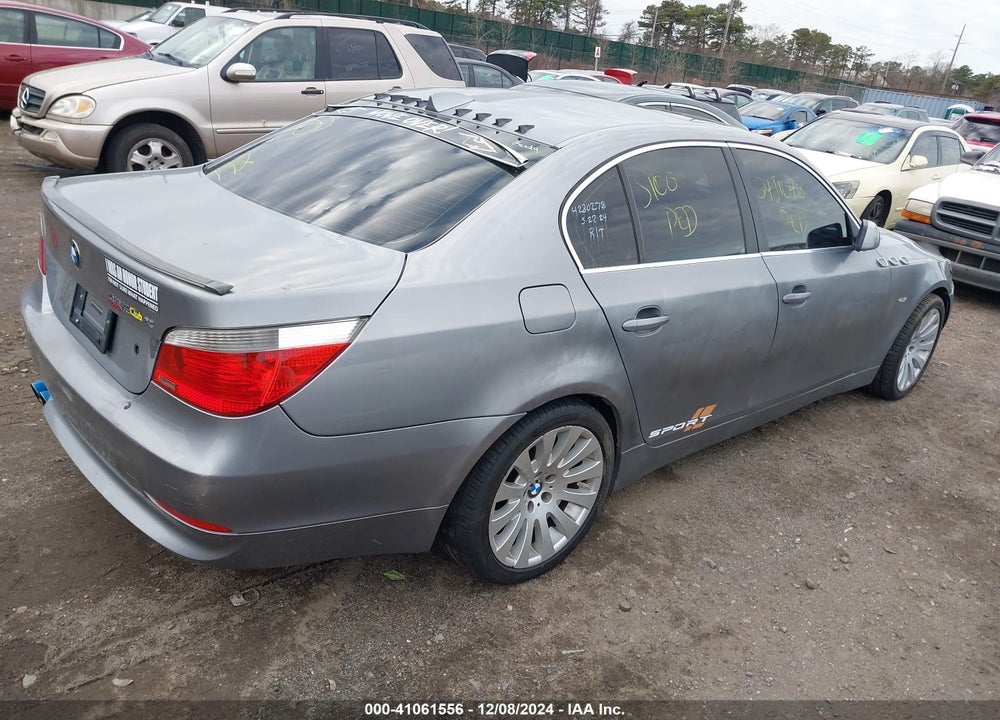2007 BMW 525XI VIN: WBANF33587CW70026