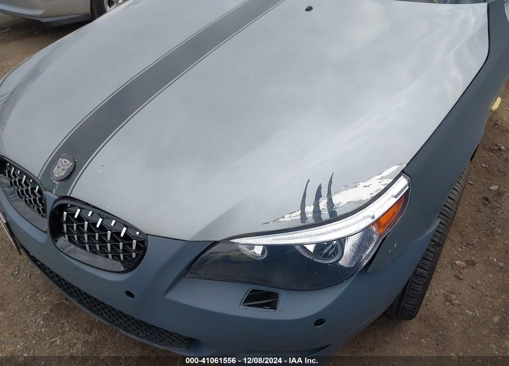 2007 BMW 525XI VIN: WBANF33587CW70026