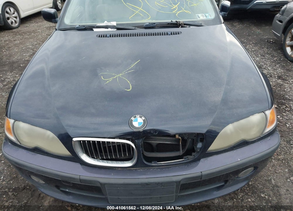 2002 BMW 330XI VIN: WBAEW53412PG08698