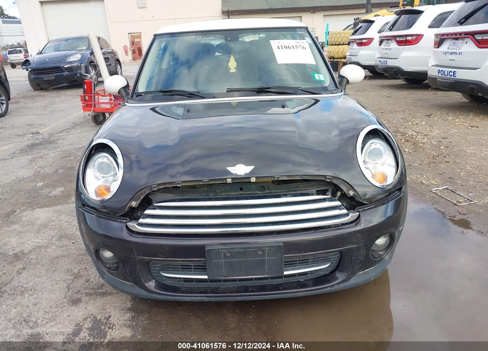 2013 MINI HARDTOP COOPER VIN: WMWSU3C52DT372236