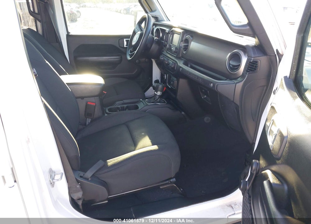 2019 JEEP WRANGLER UNLIMITED SPORT 4X4 VIN: 1C4HJXDGXKW663785