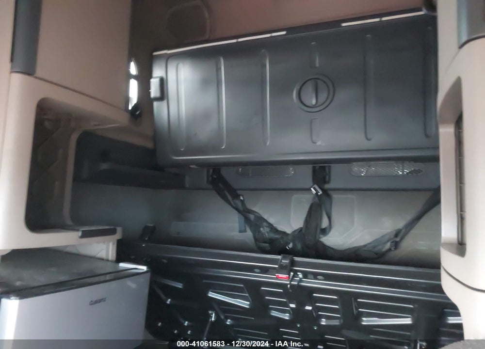 2018 FREIGHTLINER CASCADIA 125 VIN: 1FUJGLDR7JLJH7966