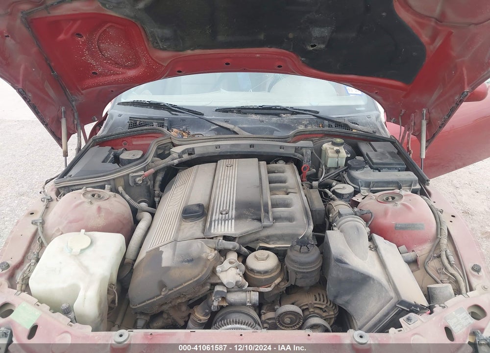 2000 BMW Z3 2.3 VIN: 4USCH9342YLG04696
